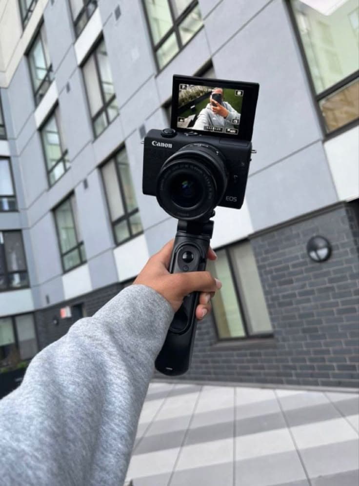 10 Best UGC Jobs for Creators in 2025